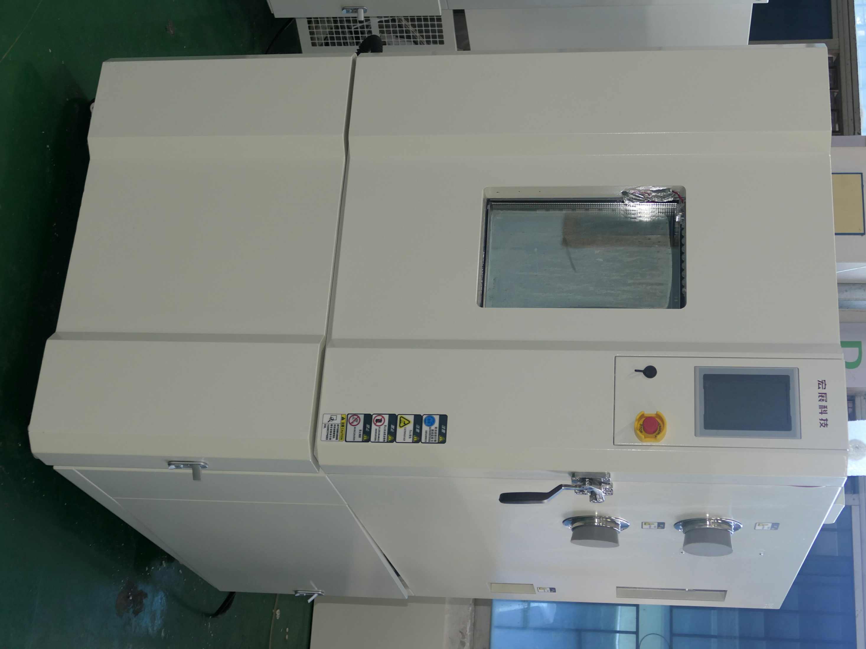 ¿Qué debo hacer si la cámara de prueba de alta y baja temperatura tiene problemas?